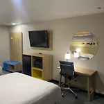 Days Inn By Wyndham El Paso West